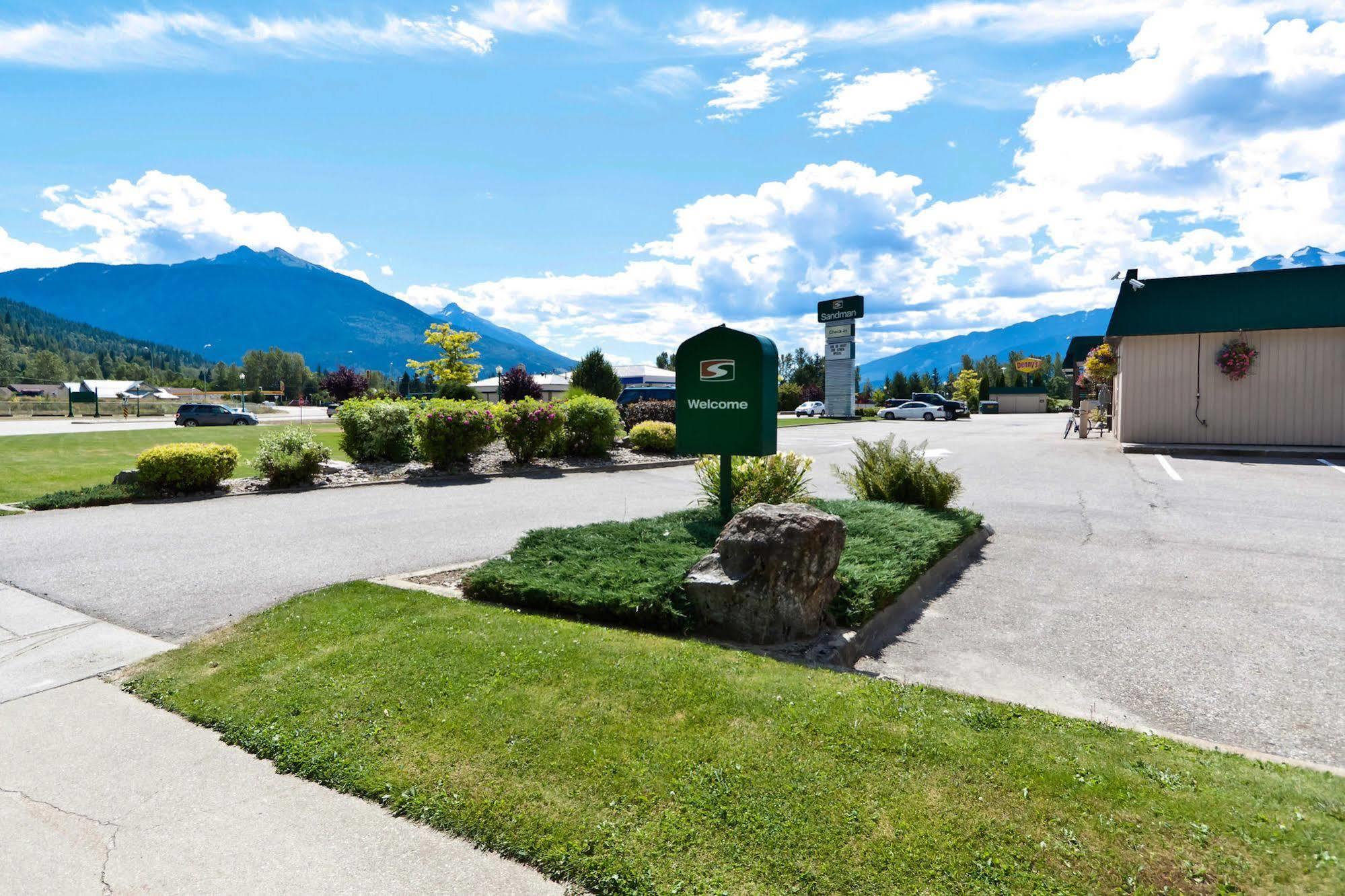 Sandman Hotel Revelstoke Zewnętrze zdjęcie